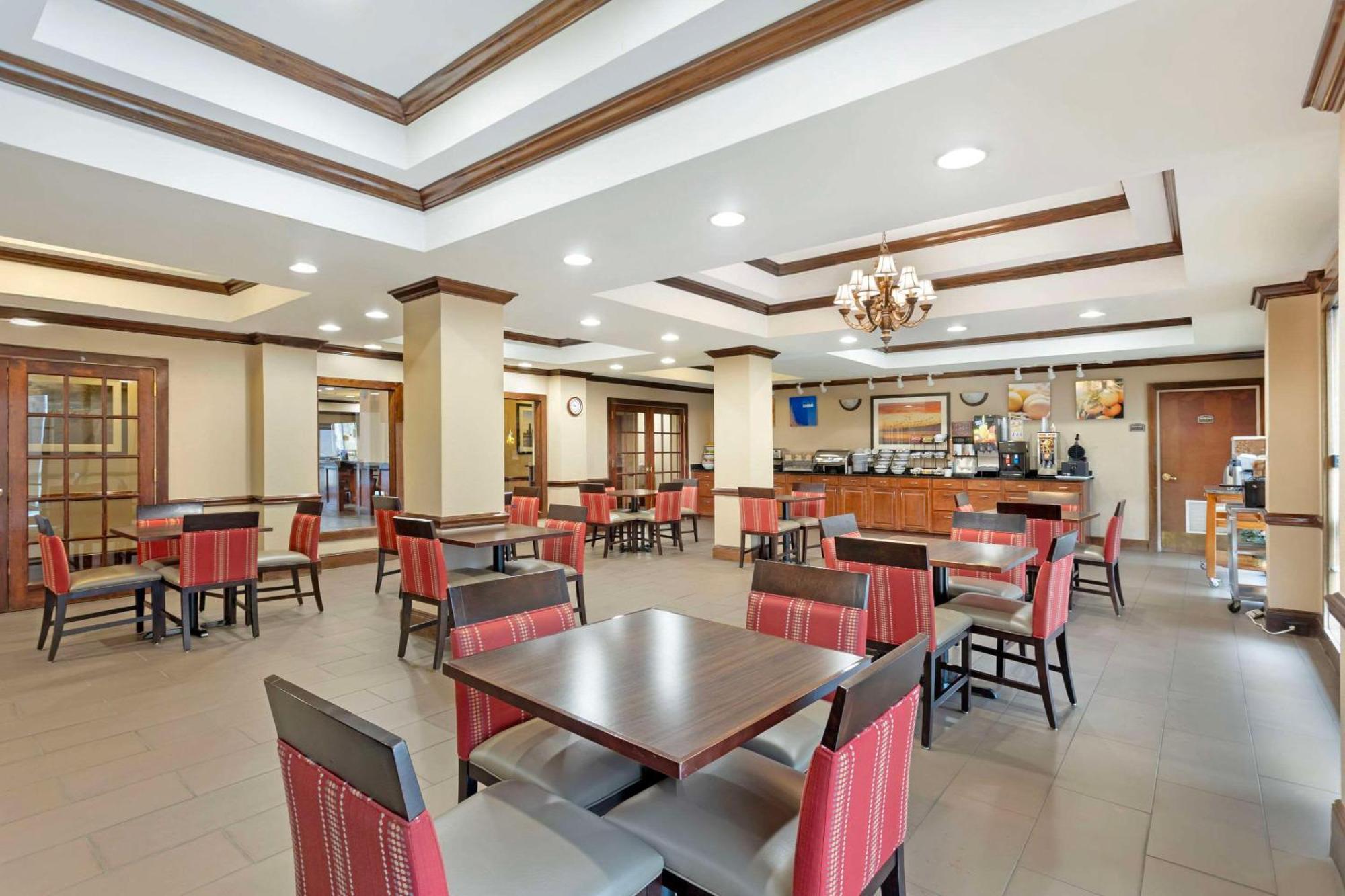 Comfort Inn & Suites Carneys Point Luaran gambar