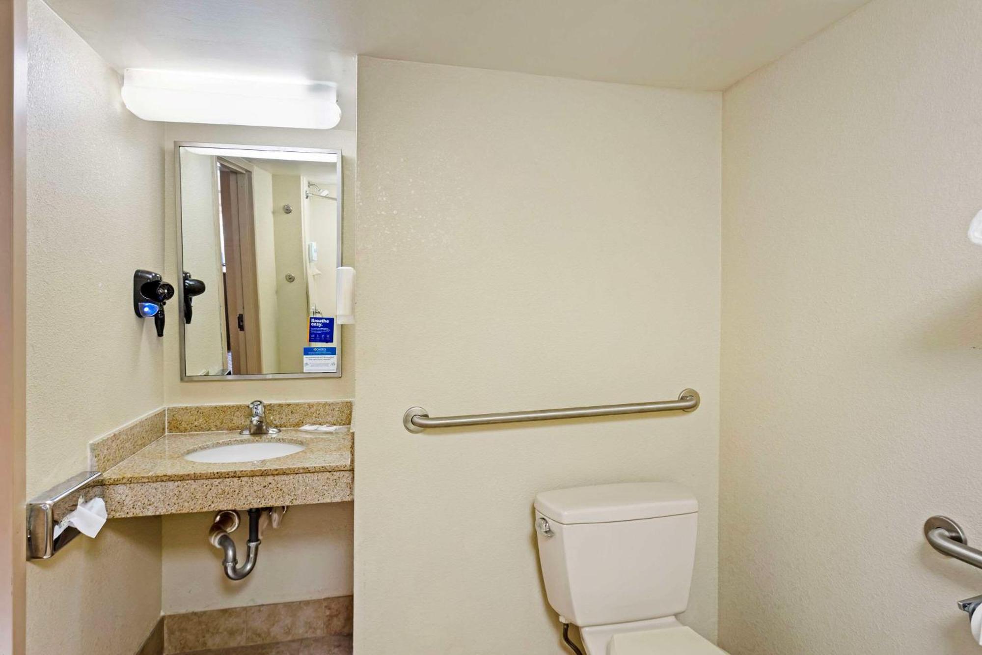 Comfort Inn & Suites Carneys Point Luaran gambar