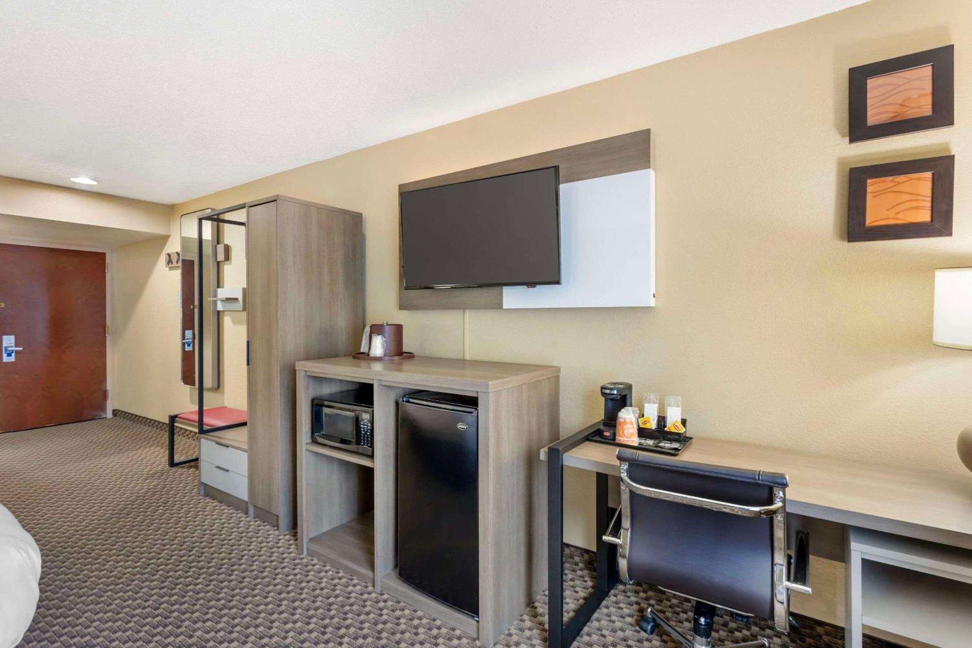 Comfort Inn & Suites Carneys Point Luaran gambar