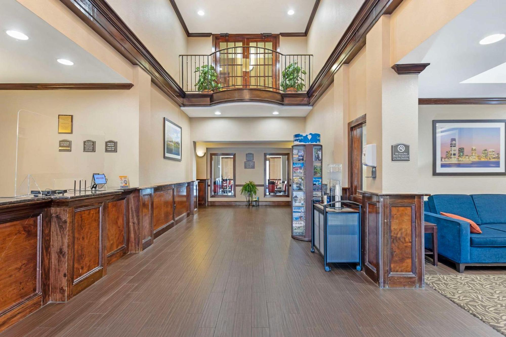 Comfort Inn & Suites Carneys Point Luaran gambar
